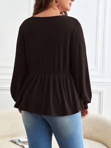 SHEIN Frenchy Kaos Wanita Ukuran Besar Lengan Panjang Leher V Bergaris dengan Desain Kancing, Blus Cokelat Tua dengan Hem Berkerut, Atasan Hitam Musim Gugur Kasual Cerdas untuk Sehari-hari di Musim Gugur dan Musim Dingin - Chocolate Brown - View 6