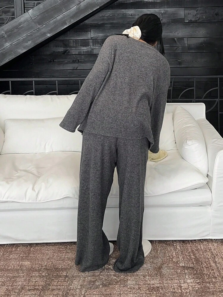 Dazy Plus 2pcs Plus Size Women Thick Fleece V-Neck Loose Top And Pants Pajama Set, Fashionable Loungewear For Autumn/Winter, Cozy Outfit, Fall Clothes