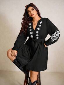 Elaquor فستان كاجوال للعطلات مطرز بالزهور مع ياقة مقطوعة للمقاسات الكبيرة