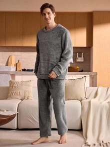 Manfinity Underwear&Sleepwear Basics 大码男士纯色圆领长袖上衣和裤子羊毛睡衣套装，冬季