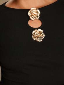 Enchnt Elegante abito a maniche lunghe con colletto vuoto in stile francese, decorato con fiori di rosa in metallo