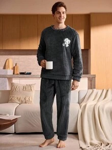 Manfinity Underwear&Sleepwear Basics 男士抓绒蓬松睡衣上衣，舒适柔软，适合秋冬季节穿着，温暖舒适 - 深灰色 - 查看 5