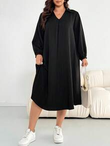 SHEIN Essnce 大码女装秋冬时尚休闲宽松舒适日常 V 领纹理面料长袖黑色中长款连衣裙带口袋，秋季服装，曲线连衣裙，工作服，简约风格 - 黑色 - 查看 3