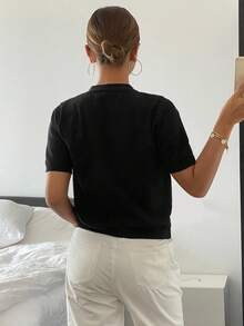 Livesso 女士纯色V领短袖修身针织上衣，商务休闲 - 黑色 - 查看 2