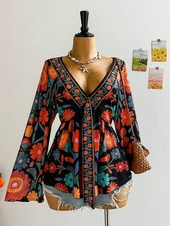 Soleia 大码女式度假针织网眼复古花卉 V 领长喇叭袖前系带衬衫