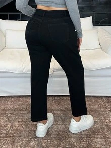 Dazy Plus Plus Size Women Dark Wash Slim Straight Leg Two-Button Jeans, Fashionable, Suitable For All Seasons - Black - View 2