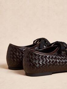 Rosivie Giày bệt buộc dây mũi tròn kiểu Pháp thanh lịch dành cho nữ, thích hợp đi làm vào dịp Giáng sinh. - Màu nâu Sô-cô-la - Xem 4