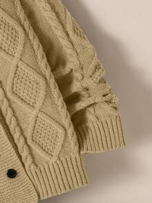 SHEIN 1 件男童复古风格开衫，绞花针织双排扣经典条纹 V 领，常规袖，整齐下摆，浅灰色经典针织毛衣，百搭休闲夹克，做工精良，适合春秋季 - 卡其色 - 查看 5