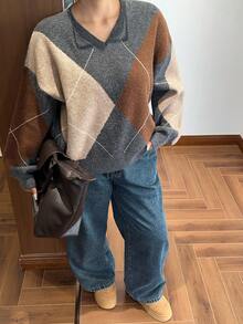 Dazy Plus 时尚拼色V领菱形图案宽松大码女式套头衫，秋冬款