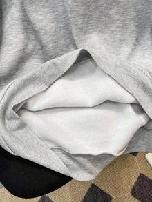 Manfinity Homme 男士休闲成熟简约字母与图案印花连帽衫和运动裤套装，浅灰色，秋冬装 - 灰色 - 查看 8