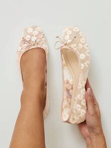 Solezae 女士休闲优雅方头舒适花卉印花网眼芭蕾平底鞋 - 米色 - 查看 4