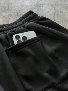 AXEPEAK 男士撞色条纹和字母印花连帽衫和运动裤套装，秋冬装 - 黑色 - 查看 4