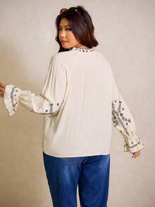 Elaquor Printed Casual Loose Fit Long Sleeve Plus Size Women Shirt - Apricot - View 2