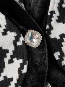 SHEIN MOD 女士休闲百搭长袖纽扣千鸟格纹外套，适合舞会、优雅场合、新年、圣诞节、万圣节装扮、冬季、秋季穿着，展现老钱家族风格，也适合吸血鬼、女巫、哥特等风格。 - 黑與白 - 查看 4