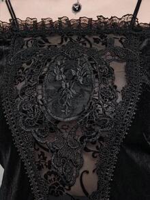 ROMWE EDITION Áo nhung tay dài hở vai phối ren Gothic họa tiết hoa cỡ lớn dành cho nữ, Áo cổ nhung họa tiết hoa phong cách Gothic cổ điển mùa thu/đông cỡ lớn, Áo nhung dự tiệc tối Gothic sang trọng thanh lịch cỡ lớn - màu đen - Xem 2