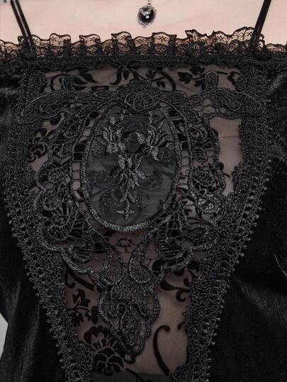 EDITION Blusa de manga larga con hombros descubiertos, encaje, volantes y estampado floral en talla grande, estilo gótico vintage, cuello de terciopelo, para mujer. Blusa de terciopelo elegante y lujosa de estilo gótico en talla grande para eventos y fiestas oscuras.