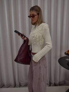 MUSERA 高领拉链厚罗纹针织毛衣，正面饰有毛茸茸的流苏，街头风，优雅休闲，性感迷人，适合外出、晚宴、派对等场合。 - 奶油色 - 查看 4