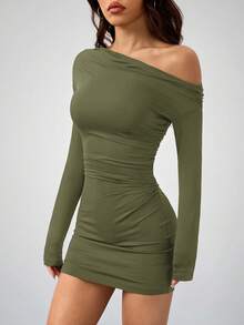SHEIN PETITE 女款橄欖綠長袖緊身連身裙，秋季夜生活性感時尚不對稱緊身短裙，女士純色夏季休閒服飾，適合嬌小女性 - 軍綠色 - 查看 4