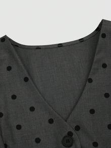 Sweetra Plus Size Women V-Neck Casual Fitted Short Solid Color Vest - Grey - View 7