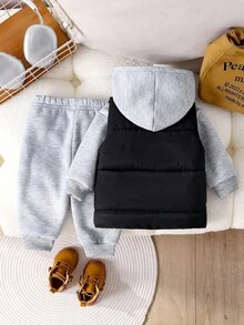 SHEIN Playful Pals 3 件套男婴休闲运动风格字母印花长袖连帽衫、裤子和背心夹克套装，适合日常穿着和户外活动，秋冬季