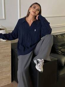 DAZY 女式 V 领粗针织毛衣，刺绣领口设计，宽松版型，秋冬 - 藏蓝色 - 查看 7