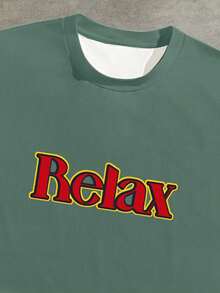 Manfinity ZONE917 Men's Letter Print Round Neck Short Sleeve Casual T-Shirt And Drawstring Waist Shorts Set Men Casual Graphic Letter Print Short Sleeve T Shirt And Shorts Set