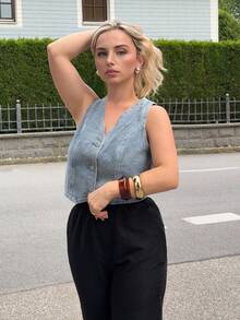 Siren Gaze Women's Denim Vest, Casual Fashionable All-Match Short Cropped Blue Jean Jacket, Fall Women Clothes