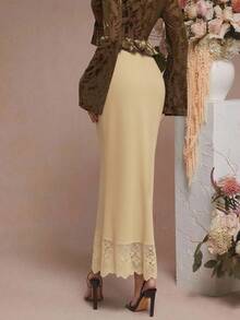 L'Amorae Chân váy midi cạp thấp phối ren satin trơn - Màu be - Xem 4
