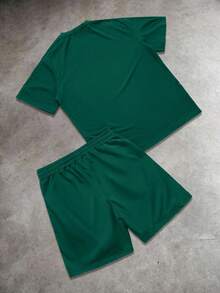 Manfinity EMRG Men's Casual Contrast Stitching Short Sleeve T-Shirt And Shorts Set, Summer - Green - View 2