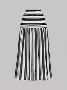 SHEIN MOD 女士杏色和黑色条纹优雅荷叶边吊带背心和长裙两件套，女士度假装，女士西部装，乡村装，度假两件套 - 黑與白 - 查看 7