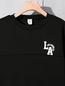 2 件儿童/青少年男童休闲字母图案印花圆领运动衫和宽松慢跑裤套装，适合学校、花园、海滩、生日、春夏秋冬