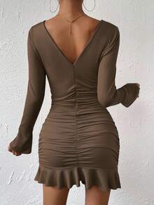 Chiquease 棕色性感 V 领长袖褶皱绒布连衣裙、连衣裙、高雅连衣裙、舞会礼服、狂欢节服装、街头服饰、音乐会服装、俱乐部服装、约会之夜服装、女士生日服装、秋冬连衣裙、万圣节连衣裙、派对必备、连衣裙 - 咖啡 - 查看 2