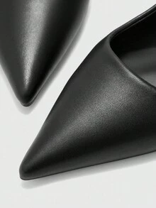 CUCCOO BIZCHIC 女士尖头低跟平底一脚蹬鞋，百搭休闲通勤风格，黑色