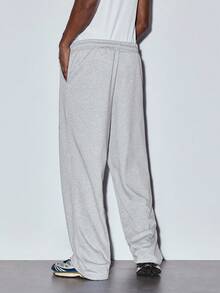 MODCRASH Herren Streetstyle Textgrafik Locker geschnittene gerade Jogginghose, Emo Frühling bis Sommer, Retro Amerikanisch, Unisex, Relaxed Fit Sommeroutfits - Geeignet für den täglichen Gebrauch und Sommerferienoutfits. - Hellgrau - Übersicht 6