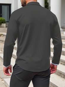 Manfinity Homme Camisa casual de talla grande para hombre con estampado de retazos, para otoño, manga larga - Gris Oscuro - Ver 2