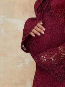 MaterniChic 情人节白色喇叭袖蕾丝修身鱼尾下摆孕妇装 - 酒紅色 - 查看 7