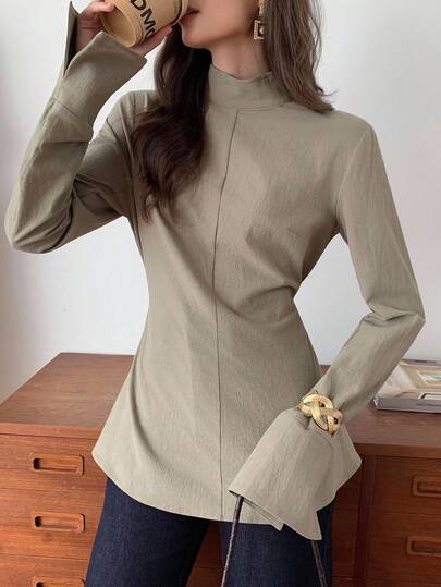 Elyressa A Casual And Elegant Autumn Shirt Woven By A Lady