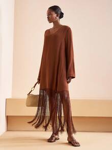 Zivah 2025夏早秋新款洋气游牧风生日派对毕业季学院风日常出游基础百搭休闲度假邮轮旅行沙滩海边日光浴流行街头风休闲优雅通勤派对深V领长袖长流苏下摆装饰连衣裙-A - 棕色 - 查看 5