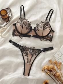 Seduluxe 2pcs Romantic Embroidered Front Closure Sexy Bra Set, Lingerie - Multicolor - View 4