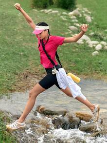 In My Nature 纯色网眼拼布短袖休闲运动T恤徒步旅行女装