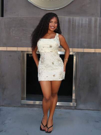 Tyla Gomez 女士亮片刺绣方领迷你吊带裙