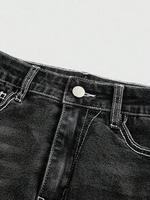 ROMWE Grunge Punk Y2K 复古露脐迷你裙，带口袋、十字架和翅膀刺绣（含紧身裤） - 黑色 - 查看 4