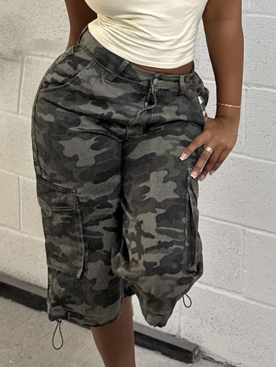 Alexandranx Women's Camouflage Patterned Casual Denim Pants With Pockets, Summer - Army Green - View 1