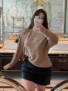 Vibekara Plus Size Women's Oblique Shoulder Jacquard Stripe T-Shirt, Casual & Fashionable For Home & Outdoor Wear