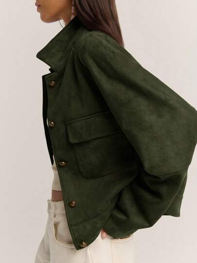 Nöista Chaqueta con aspecto de gamuza a medida con cremallera frontal y bolsillos utilitarios: una prenda básica elegante pero casual que agrega una sutil sensación de lujo a los atuendos de otoño para mujeres y funciona como ropa de invierno ligera para mujeres cuando se usa en capas. Perfecta para looks de fiesta o invitada de boda, graduación y baile de graduación, o reuniones festivas de Navidad y Año Nuevo; también es fácil de combinar para Halloween o cosplay.