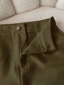INAWLY Women's Solid Color Button Design Casual Loose Shorts - Army Green - View 4