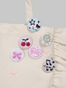 ROMWE Kawaii 6 chiếc 4,4 cm/1,74 inch phong cách Y2K hình quả anh đào, ghi chú, nơ, cỏ ba lá, họa tiết ngôi sao, ghim cài áo trang trí, huy hiệu, nút, có thể dùng để may trên quần áo, túi xách, ba lô, vật dụng, quà tặng tuyệt vời cho bạn bè và gia đình - Đen và trắng - Xem 6