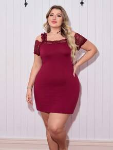 SweetSlumber Camisón de talla grande con encaje y volantes en el bajo para chica dulce