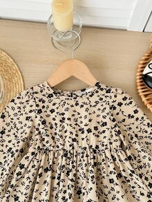 SHEIN LMoss Kids 女宝宝可爱度假休闲杏色碎花图案蝴蝶结长袖宽松连衣裙，婴儿蝴蝶结连衣裙，碎花连衣裙，女宝宝波西米亚风连衣裙，婴儿女童服装，秋冬季婴儿连衣裙 - 彩色 - 查看 3