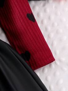 Elladie kids 幼儿秋季长袖圆领盖袖心形印花卡其色上衣和纯黑色裙子两件套复古服装 - 紅色 - 查看 5